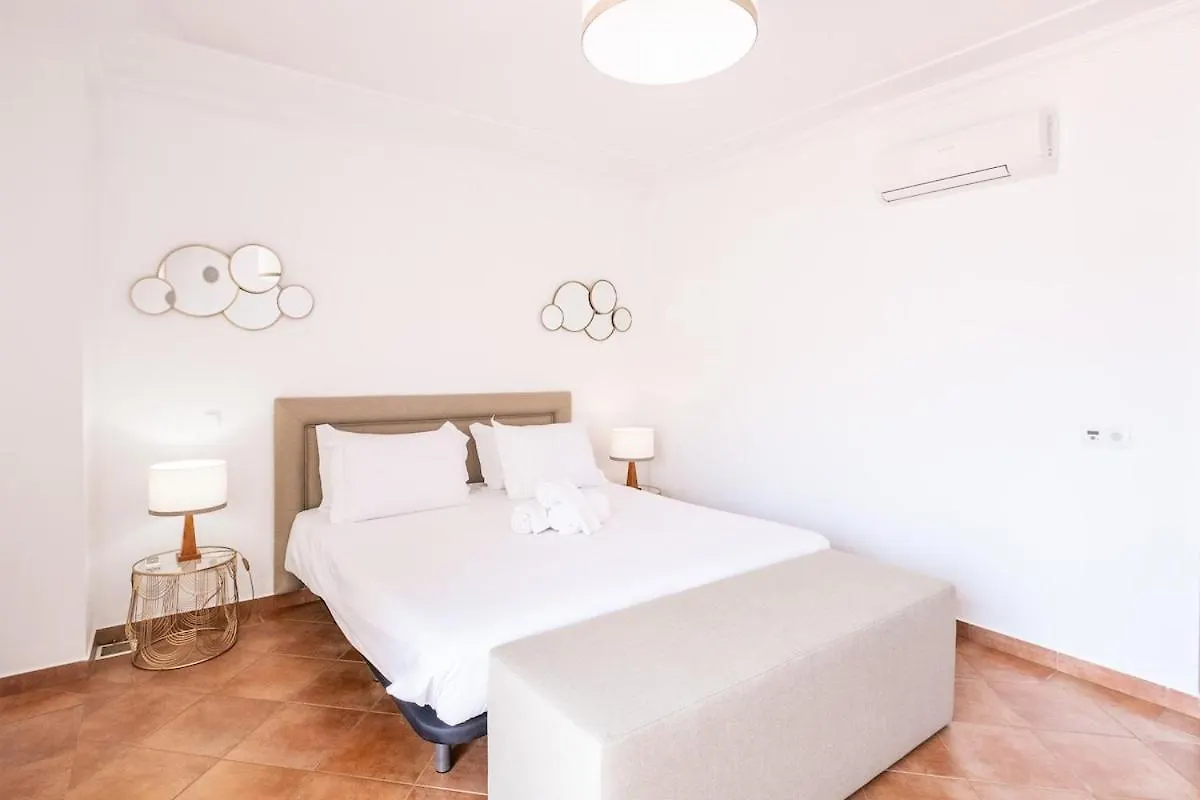 Villa Isabella Albufeira 0*,